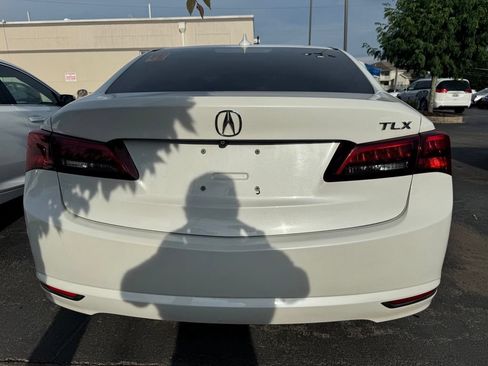 Used 2016 Acura TLX FWD image 3