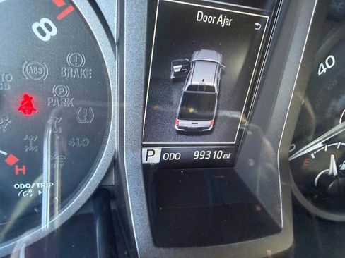 Used 2018 Toyota Tacoma 4x4 Double Cab image 18