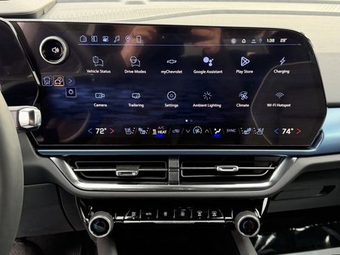 New 2026 Chevrolet Equinox EV LT image 4