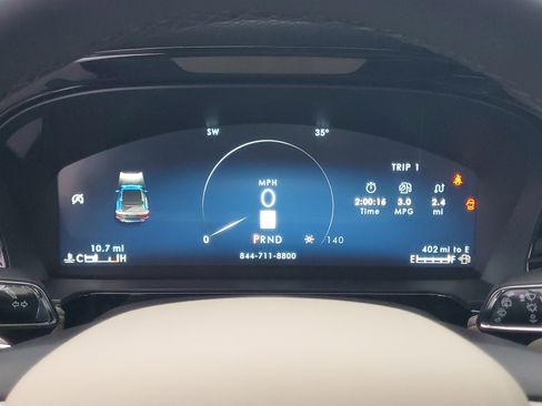 New 2026 Lincoln Corsair Premiere image 19