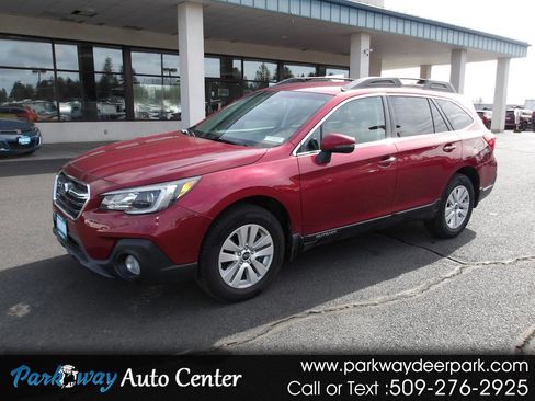 Used 2018 Subaru Outback 2.5i Premium AWD/4WD image 1