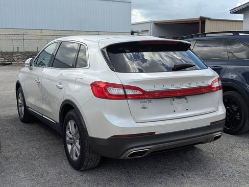 Used 2018 Lincoln MKX Premiere image 15