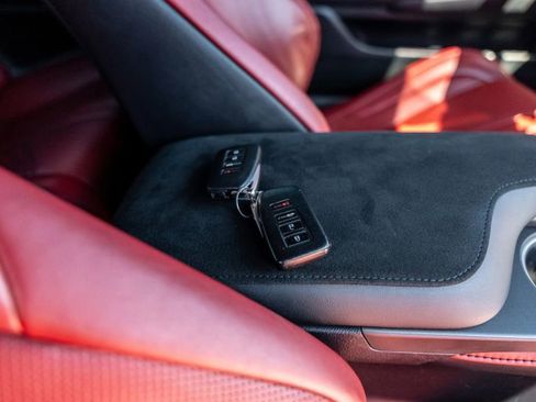 Used 2016 Lexus RC F image 23