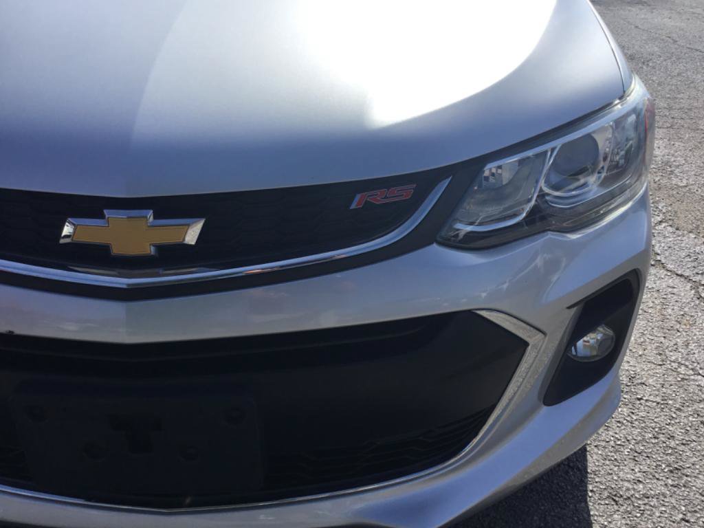 Used 2018 Chevrolet Sonic LT w/ RS Package FWD image 9