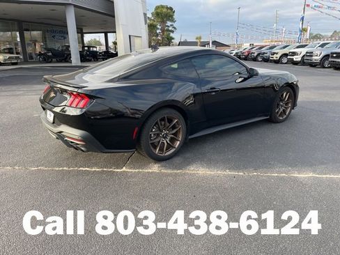 Used 2024 Ford Mustang Premium image 3