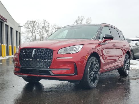 New 2026 Lincoln Corsair Reserve w/ Jet Appearance Package image 2