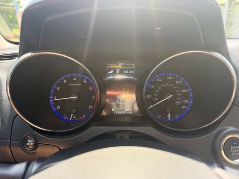 Used 2017 Subaru Outback 2.5i Limited AWD/4WD image 15
