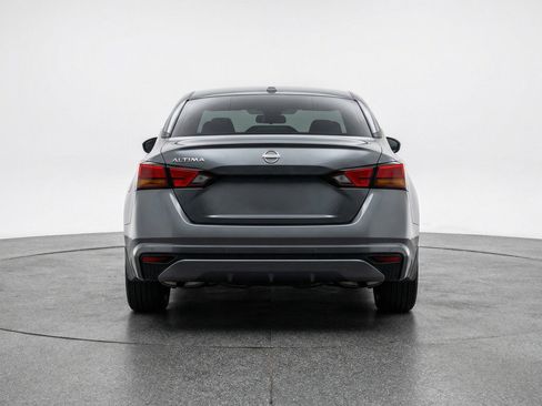 Used 2025 Nissan Altima 2.5 SV image 7