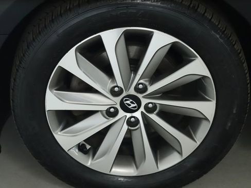 Used 2017 Hyundai Sonata Sport w/ Value Edition Package 02 image 42