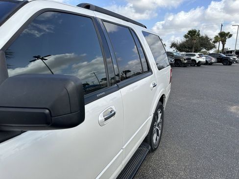 Used 2017 Ford Expedition XLT w/ Equipment Group 202A image 12