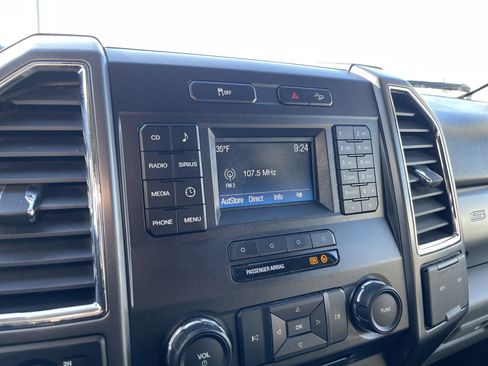 Used 2017 Ford F250 XLT w/ FX4 Off-Road Package image 17