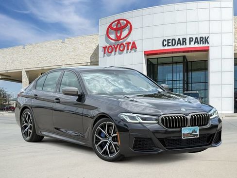 Used 2023 BMW M550i xDrive AWD/4WD image 1