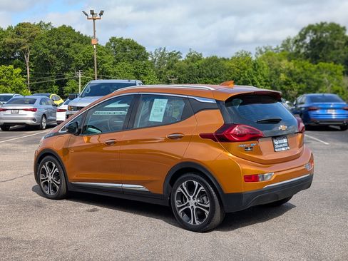 Used 2017 Chevrolet Bolt Premier w/ Driver Confidence II Package FWD image 7