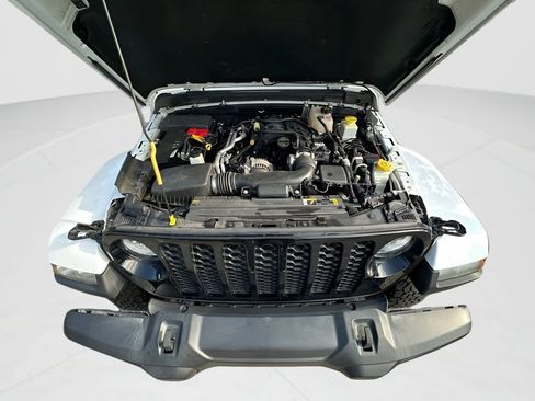 Used 2022 Jeep Gladiator Sport AWD/4WD image 21
