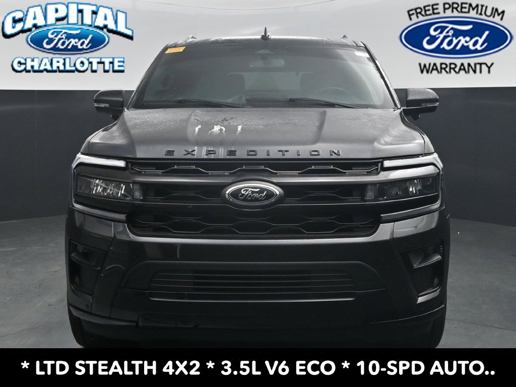 Used 2024 Ford Expedition Limited RWD image 2