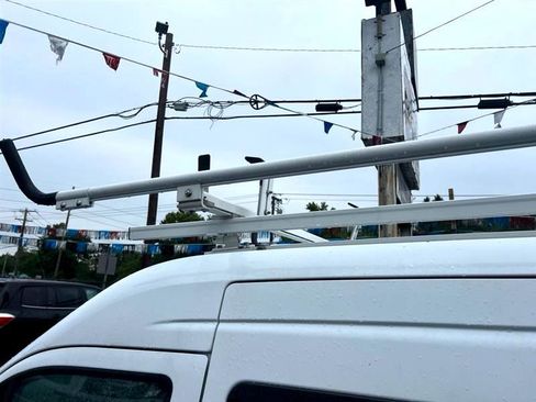 Used 2013 Ford Transit Connect XLT image 29