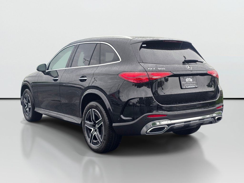 New 2026 Mercedes-Benz GLC 300 4MATIC image 3