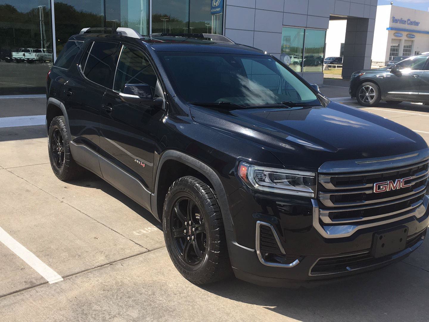 Used 2021 GMC Acadia AT4 w/ LPO, Floor Liner Package AWD/4WD image 3