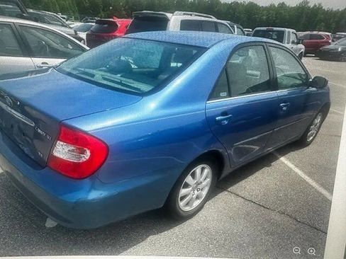 Used 2002 Toyota Camry XLE FWD image 4