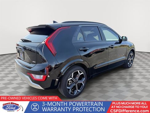 Used 2023 Kia Niro EX Touring image 7