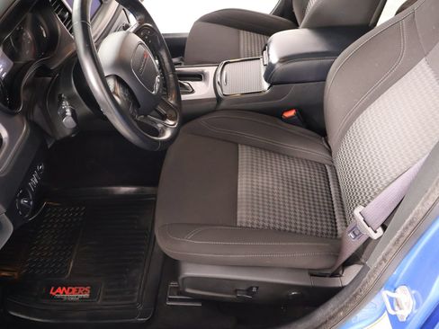 Used 2023 Dodge Charger SXT w/ Blacktop Package AWD/4WD image 10