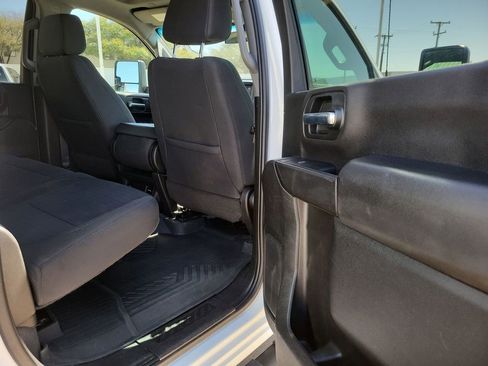 Used 2023 Chevrolet Silverado 2500 LT image 25