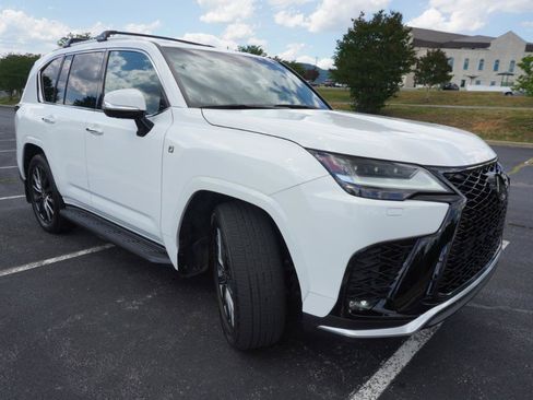 Used 2023 Lexus LX 600 F Sport w/ Accessory Package (Z1) AWD/4WD image 7