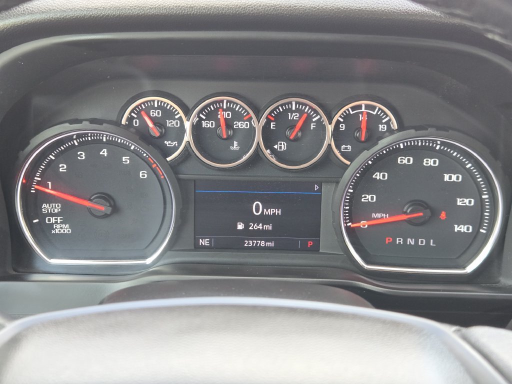 Used 2021 Chevrolet Silverado 1500 LT RWD image 17