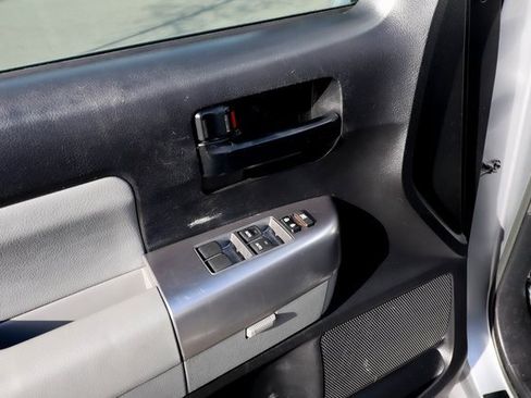 Used 2018 Toyota Sequoia SR5 image 30