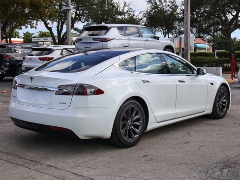 Used 2019 Tesla Model S 100D image 10