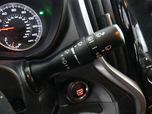 Used 2020 Subaru Ascent Premium w/ Convenience Package image 38