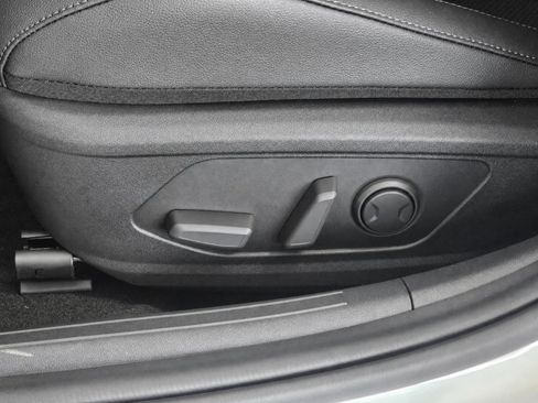 New 2026 Hyundai Elantra Limited FWD image 20