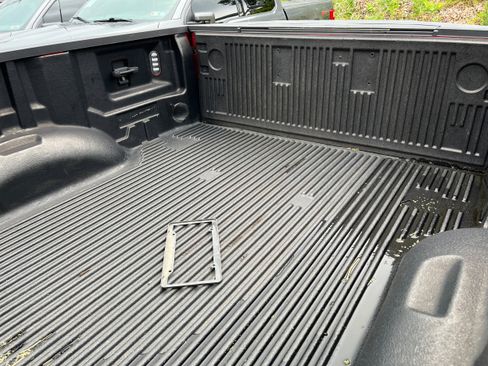 Used 2018 Ford F250 Lariat w/ Lariat Ultimate Package AWD/4WD image 8