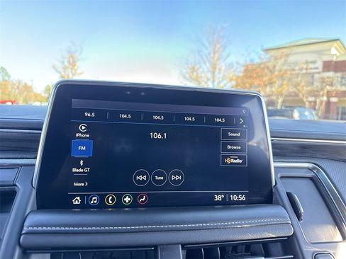 Used 2021 GMC Yukon XL SLT image 19