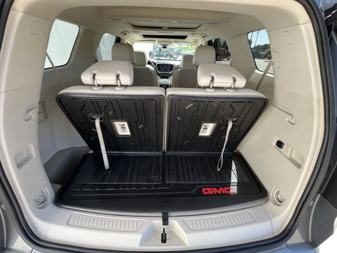 Used 2022 GMC Acadia Denali w/ Denali Ultimate Package image 42