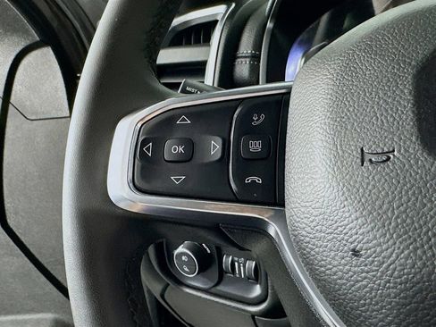 Used 2025 RAM 3500 Laramie AWD/4WD image 25