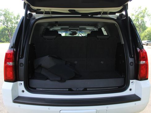 Used 2019 Chevrolet Tahoe Premier AWD/4WD image 25