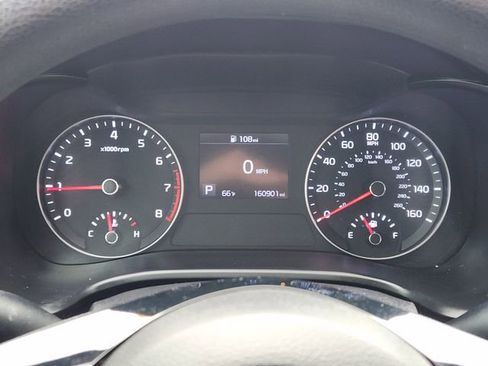 Used 2020 Kia Forte LXS FWD image 16