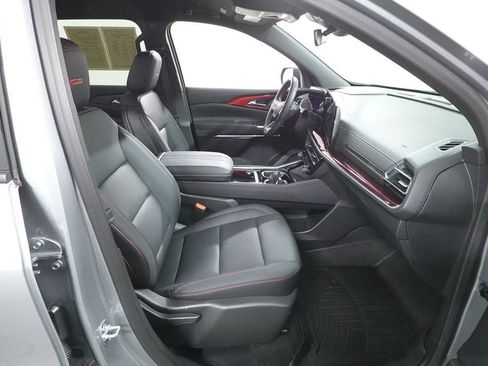 Used 2025 Chevrolet Traverse Z71 w/ Driver Confidence Package AWD/4WD image 33