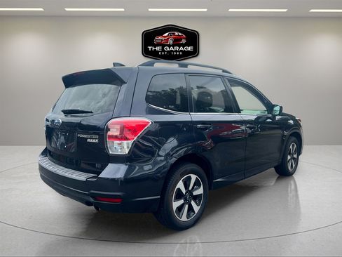 Used 2017 Subaru Forester 2.5i Limited image 5