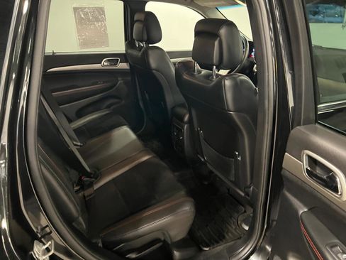 Used 2013 Jeep Grand Cherokee Trailhawk image 33