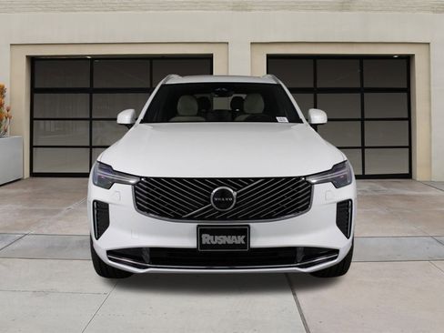 New 2026 Volvo XC90 B6 Plus w/ Protection Package Premier image 2