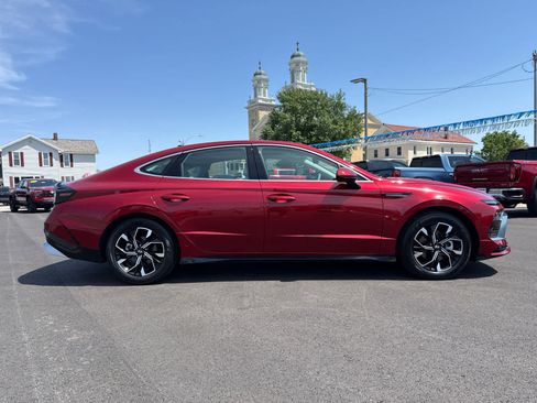 Used 2025 Hyundai Sonata SEL FWD image 6