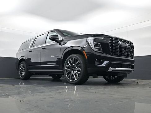 Certified 2026 GMC Yukon XL Denali Ultimate AWD/4WD image 24