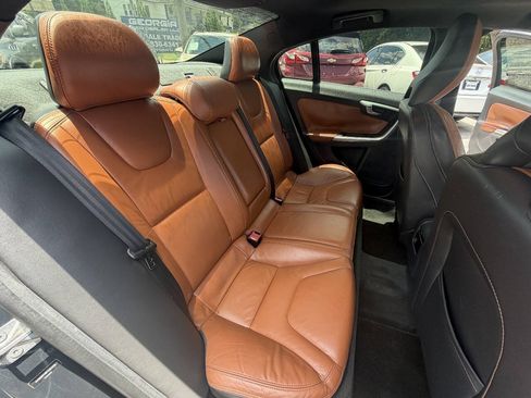 Used 2015 Volvo S60 T5 Platinum w/ 19" Sport Package FWD image 14