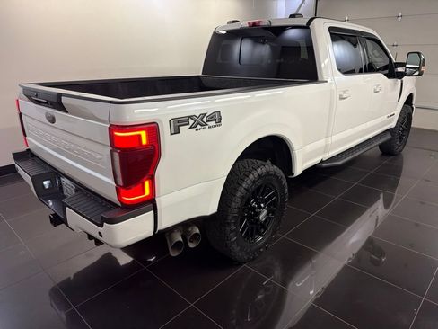Used 2022 Ford F250 Lariat w/ Black Appearance Package AWD/4WD image 6
