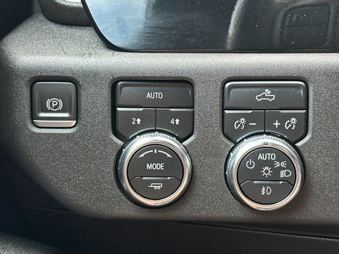 Used 2023 GMC Sierra 1500 Elevation AWD/4WD image 30