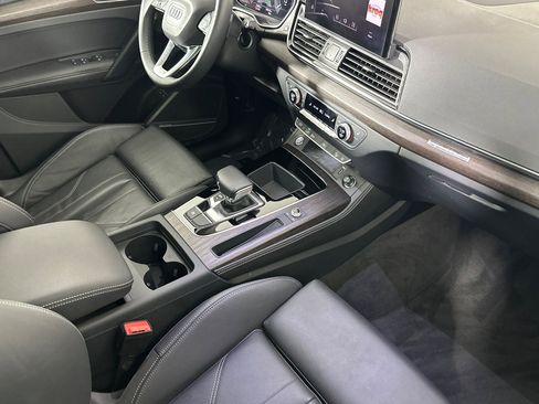 Used 2023 Audi Q5 e Premium Plus w/ Premium Plus Package image 15