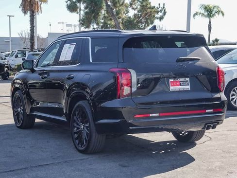 Used 2024 Hyundai Palisade Calligraphy image 4