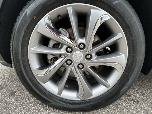 Used 2023 Buick Encore GX Essence w/ Experience Buick Package FWD image 21